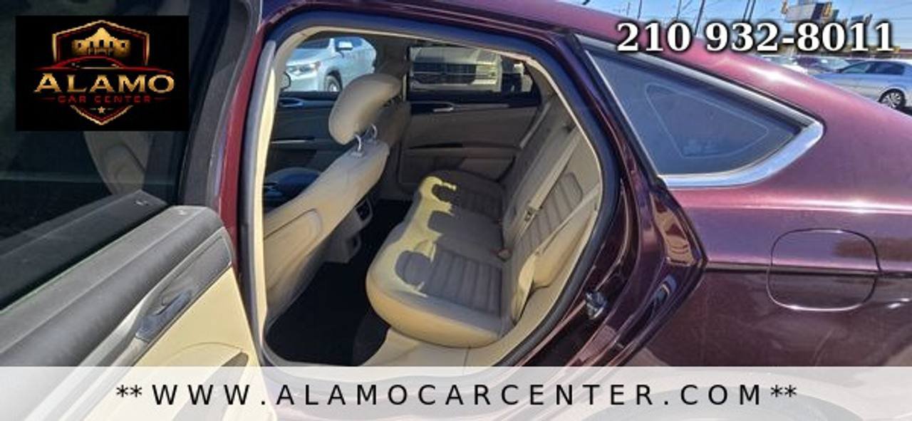 Used 2013 Ford Fusion SE FWD image 27
