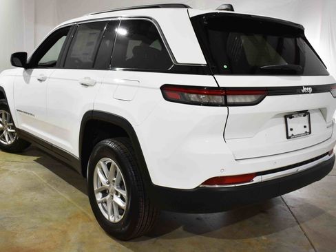 New 2025 Jeep Grand Cherokee Laredo X image 7