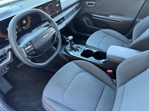Used 2025 Kia K4 FWD image 9