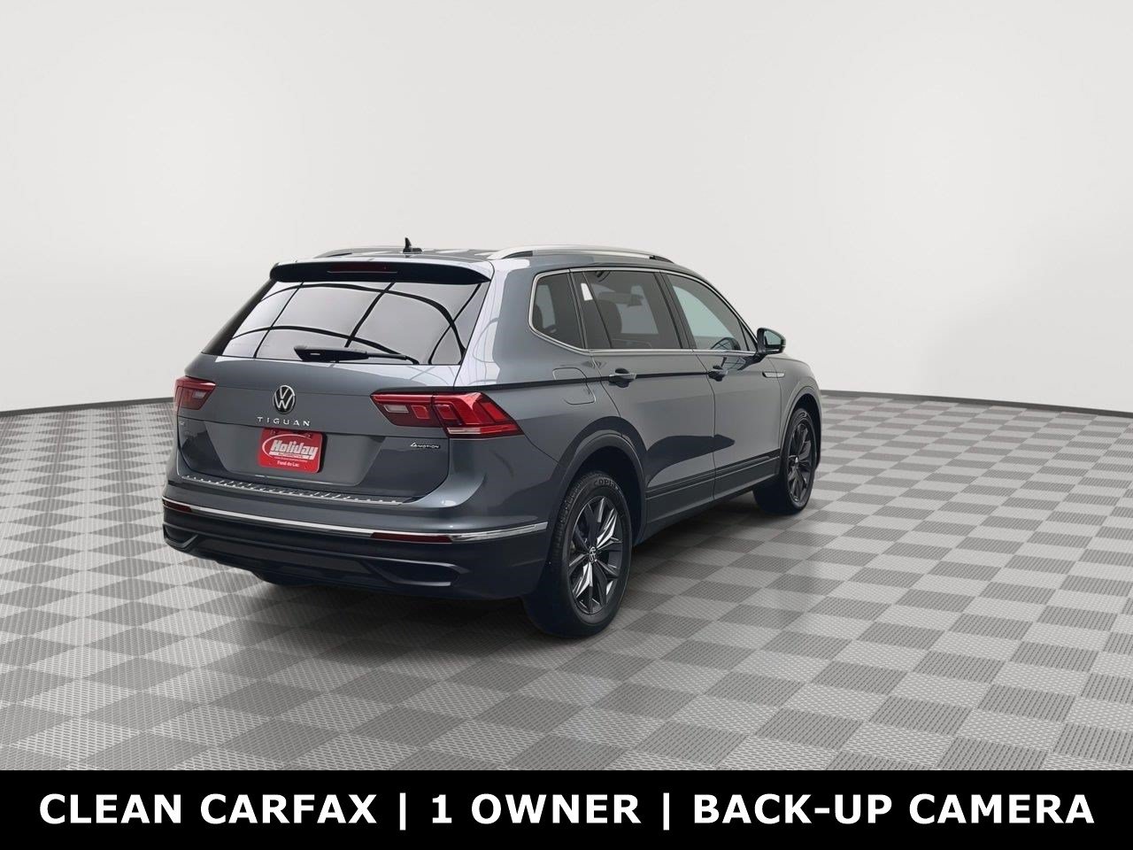 Used 2022 Volkswagen Tiguan SE AWD/4WD image 39