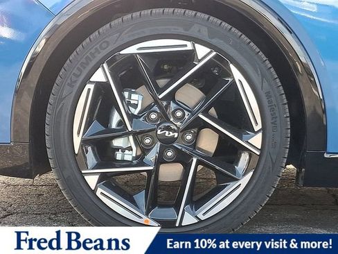 New 2025 Kia K4 GT-Line image 5