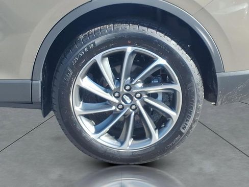 New 2025 Lincoln Corsair AWD w/ Equipment Group 101A image 4