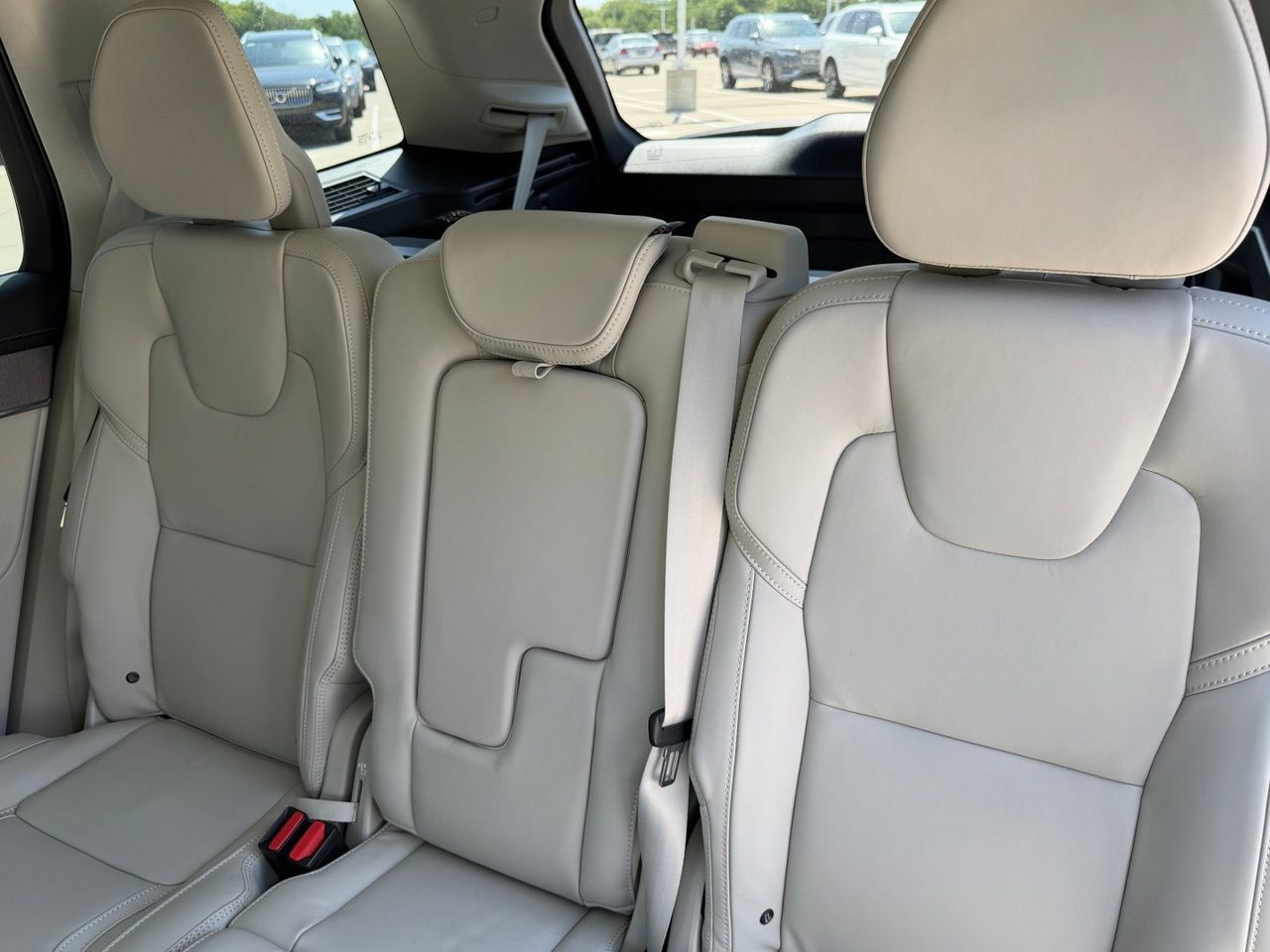 New 2026 Volvo XC90 T8 Ultra w/ Protection Package AWD/4WD image 24
