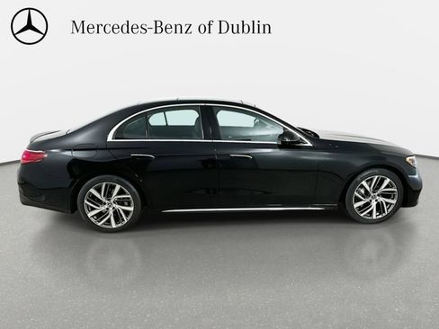 Used 2026 Mercedes-Benz E 350 4MATIC Sedan image 4