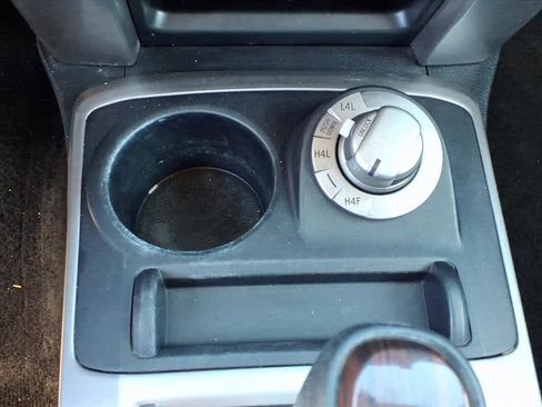 Used 2014 Toyota 4Runner Limited image 23