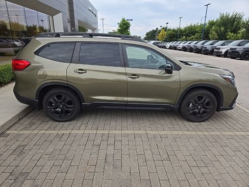 Used 2023 Subaru Ascent Onyx Edition AWD/4WD image 4