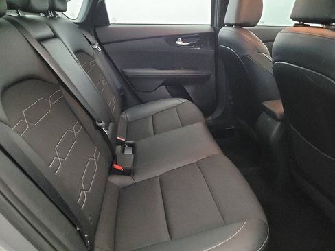 Used 2023 Kia Forte GT-Line image 19