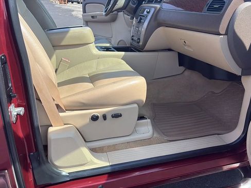 Used 2008 GMC Sierra 1500 SLT w/ SLE/SLT Trailering Package image 12