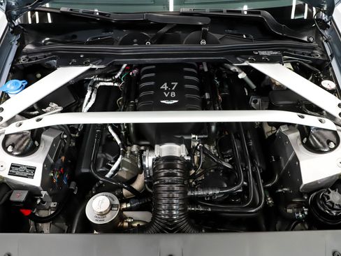Used 2016 Aston Martin V8 Vantage GT image 5