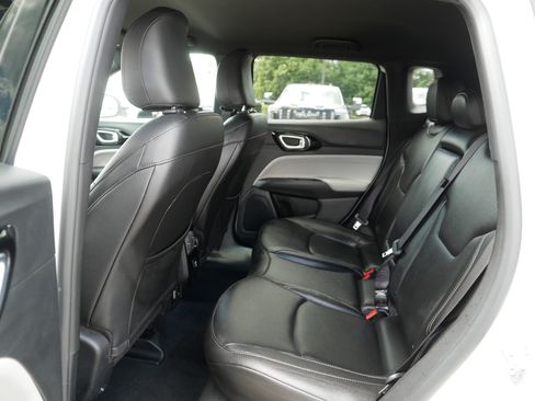 Used 2025 Jeep Compass Limited AWD/4WD image 34