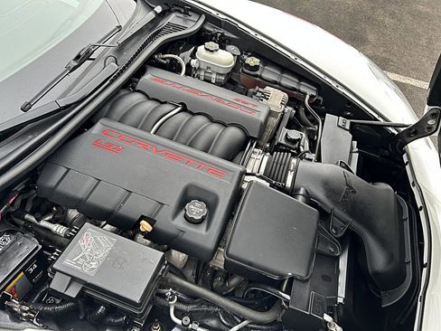 Used 2013 Chevrolet Corvette Grand Sport w/ 2LT Preferred Equipment Group image 25