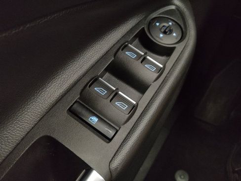 Used 2017 Ford Escape Titanium w/ Equipment Group 301A AWD/4WD image 27