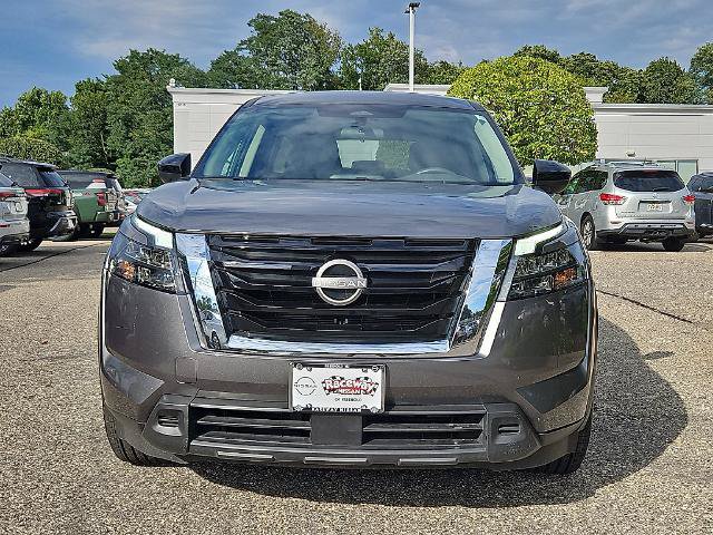 Certified 2024 Nissan Pathfinder S AWD/4WD image 3