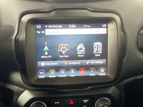 Used 2022 Jeep Renegade Latitude w/ Convenience Group AWD/4WD image 15