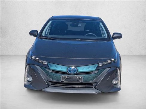 Used 2017 Toyota Prius Prime Advanced image 2