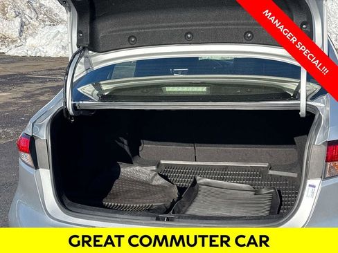 Used 2022 Toyota Corolla SE image 12