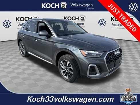 Used 2023 Audi Q5 2.0T Premium w/ Convenience Package image 1