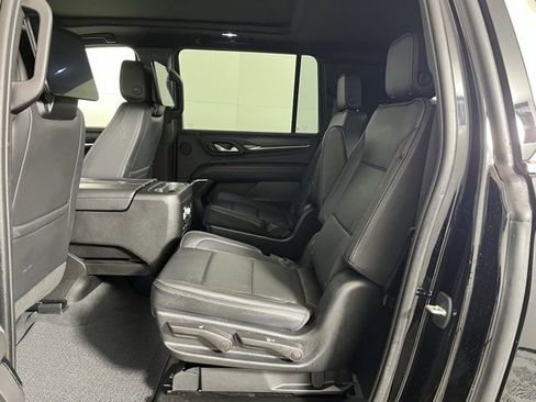 Used 2023 GMC Yukon XL Denali image 19