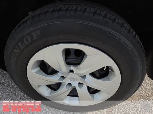 Used 2022 Toyota RAV4 LE w/ Carpet Mat Package (TMS) AWD/4WD image 22