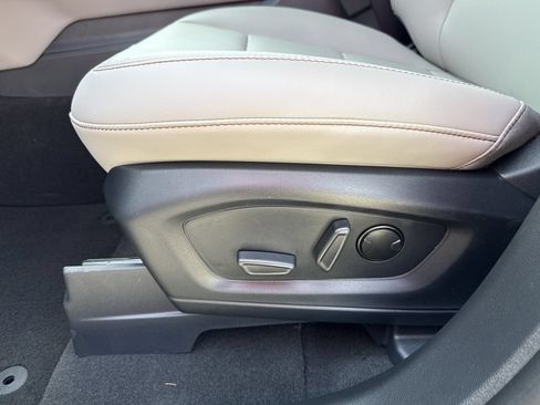 New 2026 Ford Explorer Active w/ Active Comfort Package RWD image 14