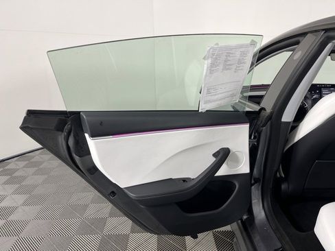 Used 2025 Tesla Model 3 Long Range image 32