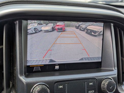 Used 2020 Chevrolet Colorado LT RWD image 26