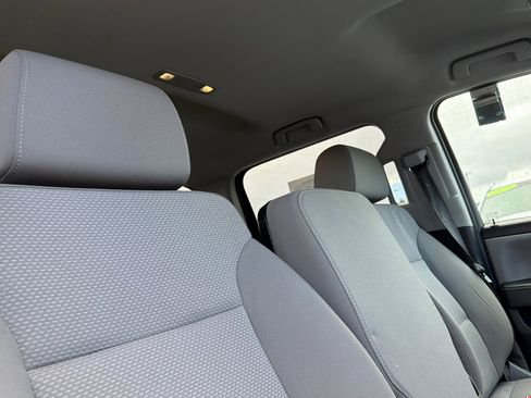 Used 2018 GMC Sierra 2500 SLE w/ SLE Preferred Package image 13