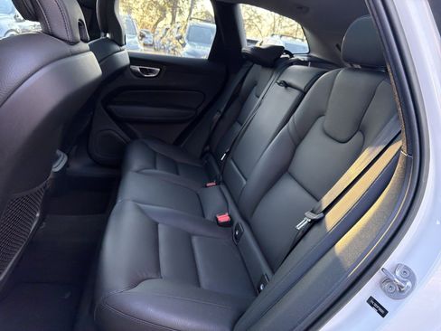 Certified 2023 Volvo XC60 B5 Plus w/ Protection Package image 32