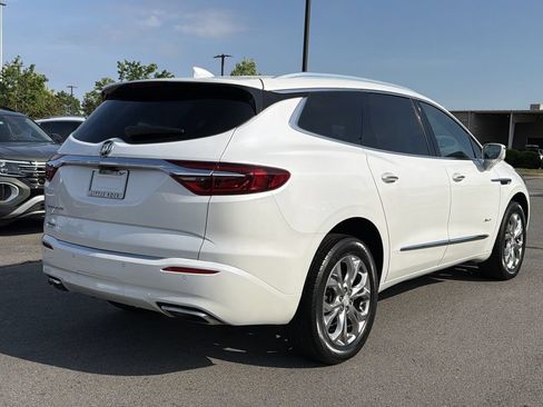 Used 2020 Buick Enclave Avenir w/ Avenir Technology Package FWD image 5