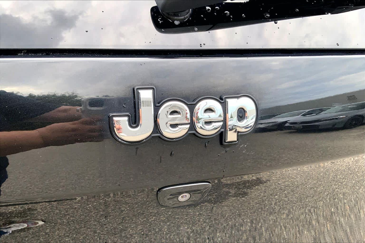Used 2015 Jeep Cherokee Limited AWD/4WD image 33