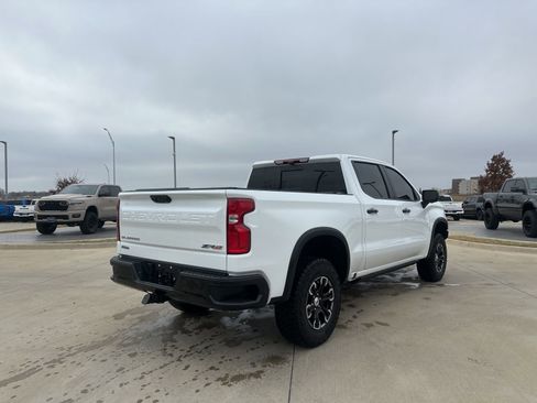Used 2025 Chevrolet Silverado 1500 ZR2 w/ Technology Package image 6