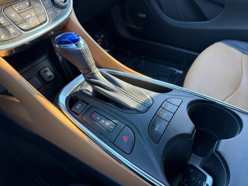 Used 2017 Chevrolet Volt Premier w/ Driver Confidence II Package image 20