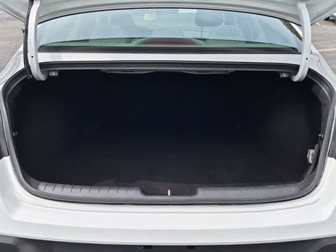 Used 2024 Hyundai Elantra SEL FWD image 19