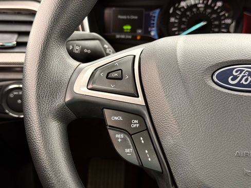 Used 2020 Ford Fusion SE FWD image 26