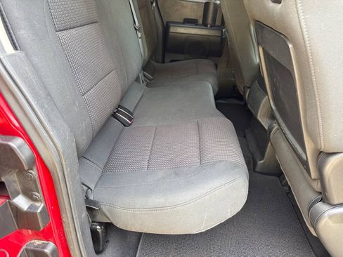 Used 2012 Nissan Titan SV w/ SV Value Truck Pkg AWD/4WD image 18