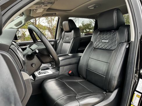 Used 2020 Toyota Tundra Platinum image 23