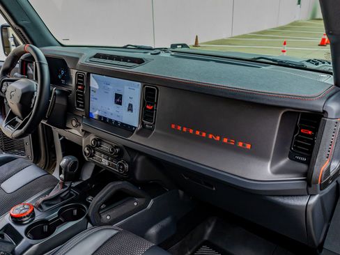 Used 2025 Ford Bronco Raptor image 18