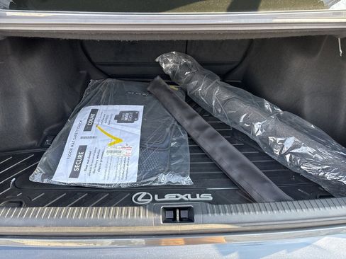 Used 2024 Lexus IS 350 F Sport image 27