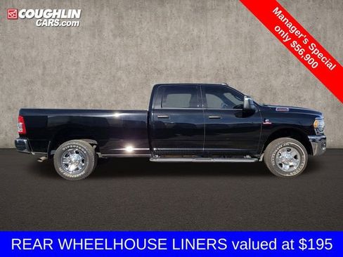 Used 2024 RAM 3500 Tradesman w/ Chrome Appearance Group image 10