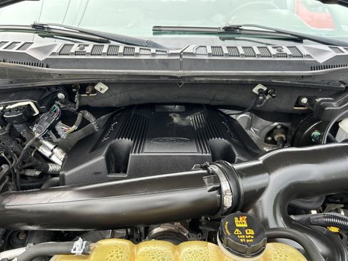 Used 2019 Ford F150 Limited w/ Trailer Tow Package image 28