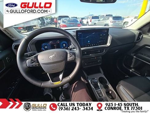 Used 2025 Ford Bronco Sport Outer Banks w/ Outer Banks Tech Package+ AWD/4WD image 3