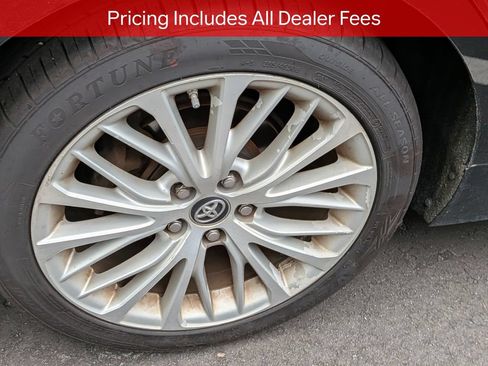 Used 2019 Toyota Camry XLE w/ Driver Assist Package FWD image 9