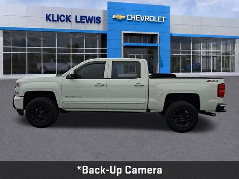 Used 2018 Chevrolet Silverado 1500 LT w/ All Star Edition AWD/4WD image 4