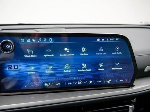 New 2026 Chevrolet Traverse LT w/ Enhanced Driving Package FWD image 28