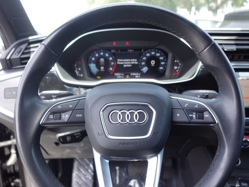 Used 2024 Audi Q3 2.0T Premium Plus w/ Premium Plus Package AWD/4WD image 12