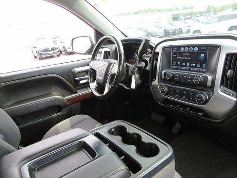 Used 2018 GMC Sierra 1500 SLE AWD/4WD image 19