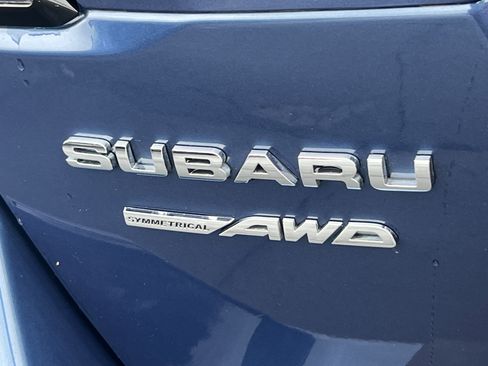 Used 2022 Subaru Outback Premium image 9