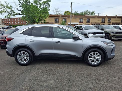 Used 2024 Ford Escape Active FWD image 7
