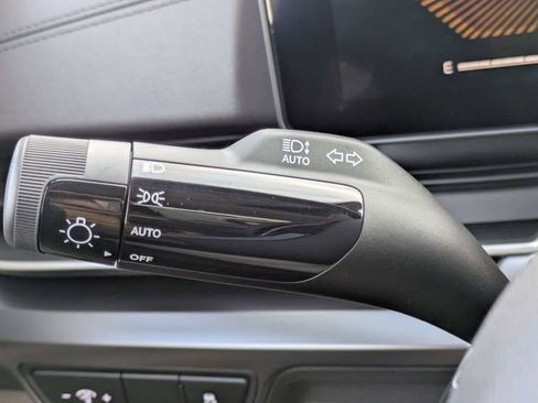 New 2026 Kia Carnival FWD image 28