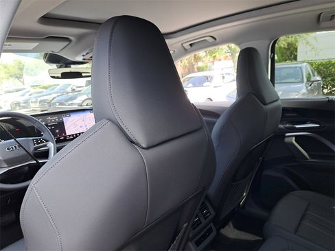 New 2025 Audi Q5 Premium Plus image 26